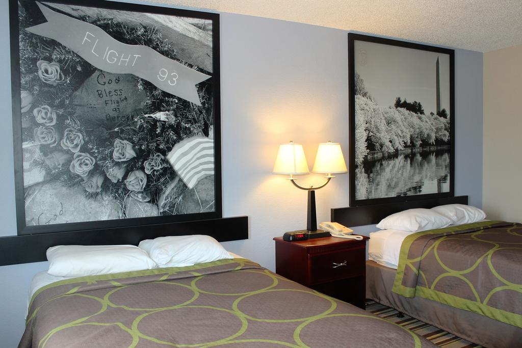 Super 8 By Wyndham Tuscaloosa Hotel Ngoại thất bức ảnh