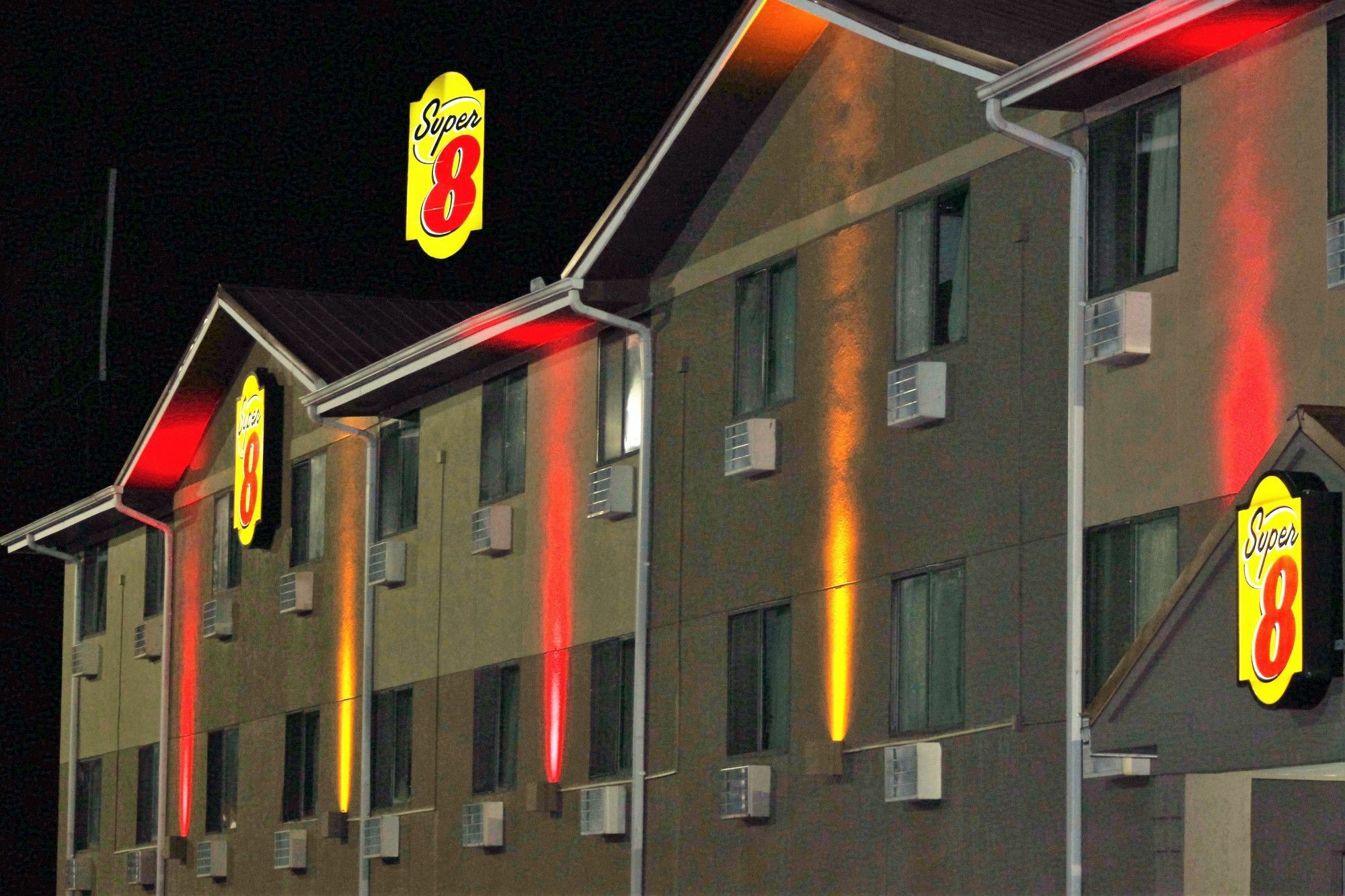 Super 8 By Wyndham Tuscaloosa Hotel Ngoại thất bức ảnh